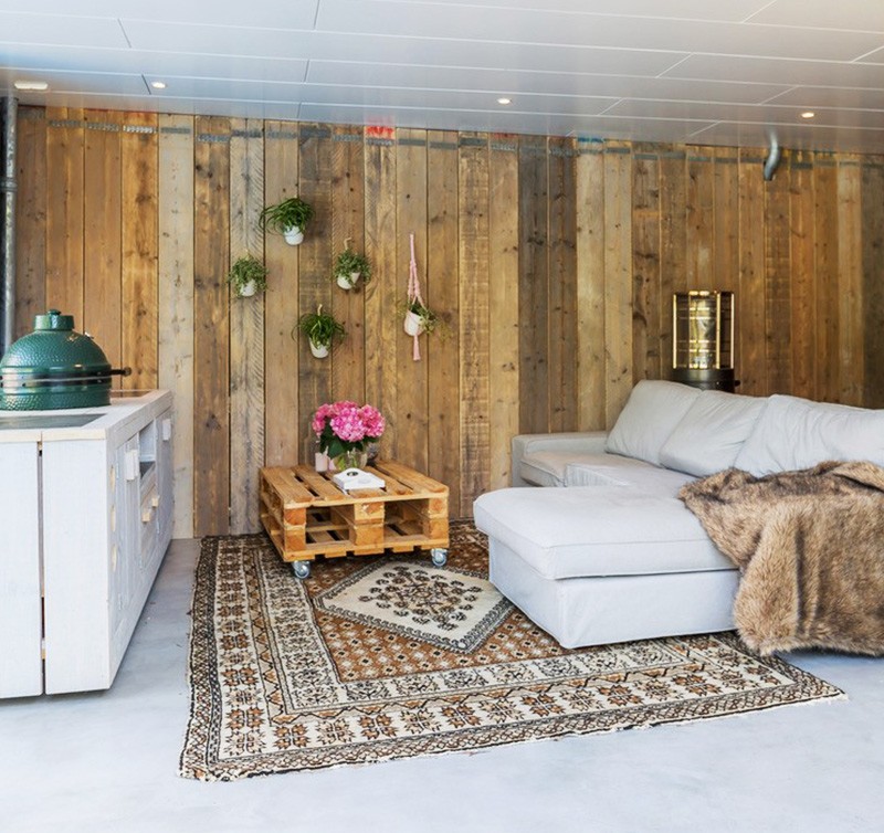 Een terrasvloer geeft een stoer en industrieel uiterlijk aan uw terras